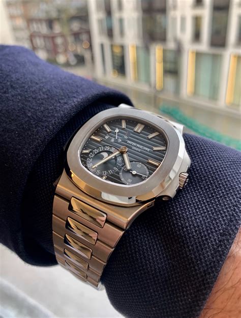 wachtlijst patek philippe nautilus|patek philippe nautilus original.